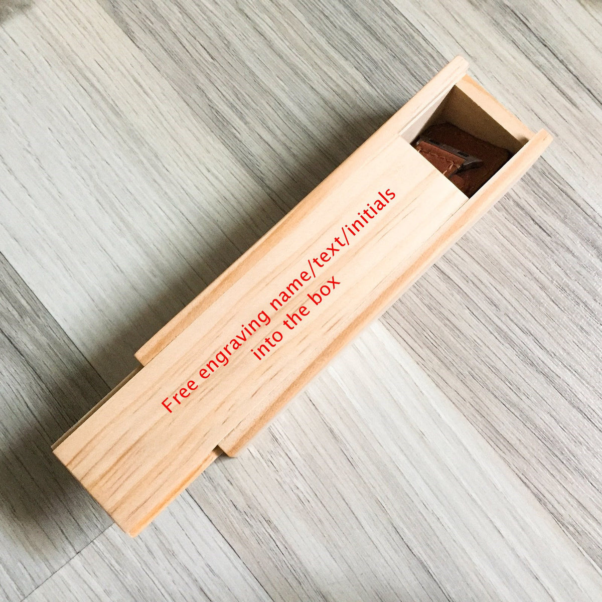 Pinewood box - Gift box request with pesonalized name/text/initials engraving
