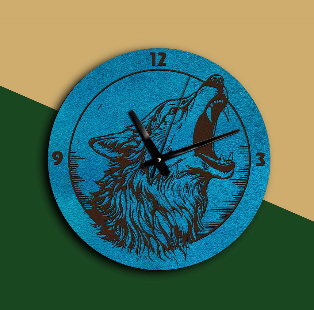 Wolf Leather Wall Clock: Engraved Animal Art Decor