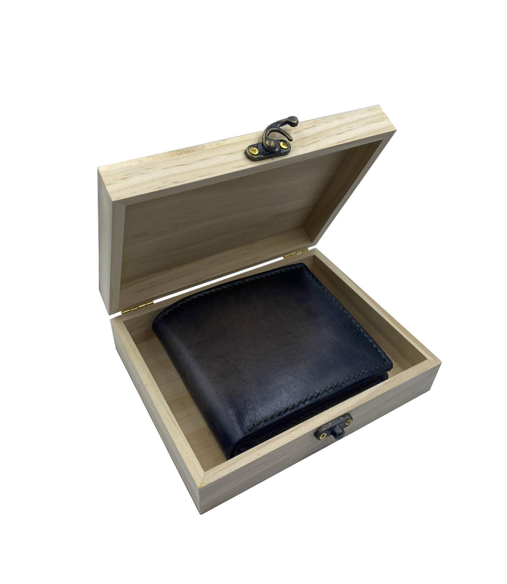 Personalized Leather Wallet: Handmade Italian Leather Gift