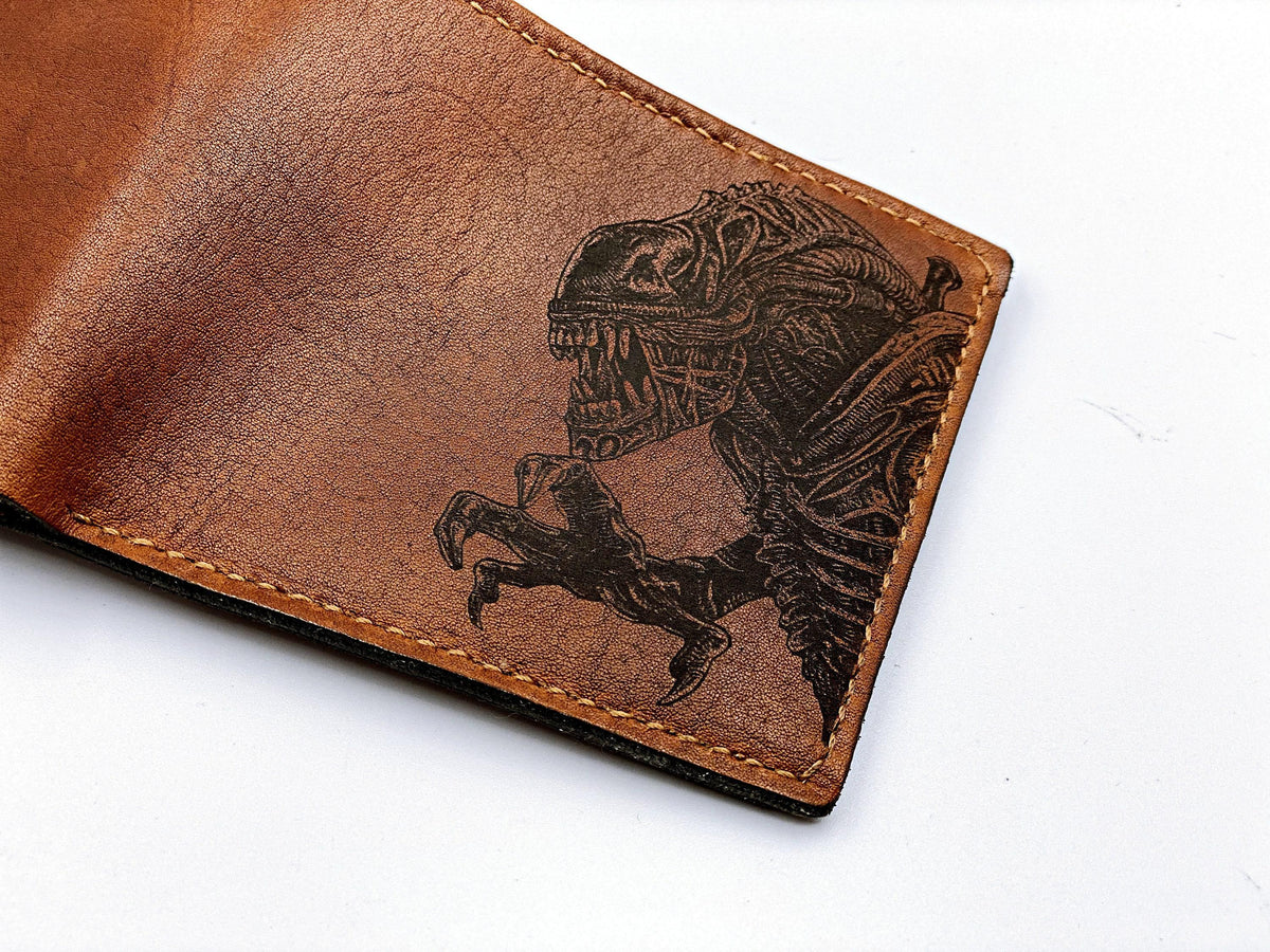 Handmade Leather Wallet, Predator vs Aliens Engraved Design