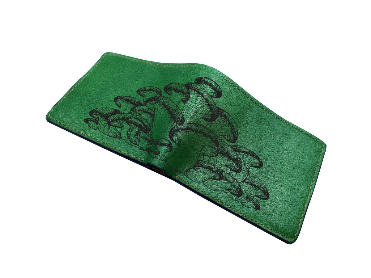 Mushroom Engraved Leather Wallet: Personalized Plant Pattern Gift