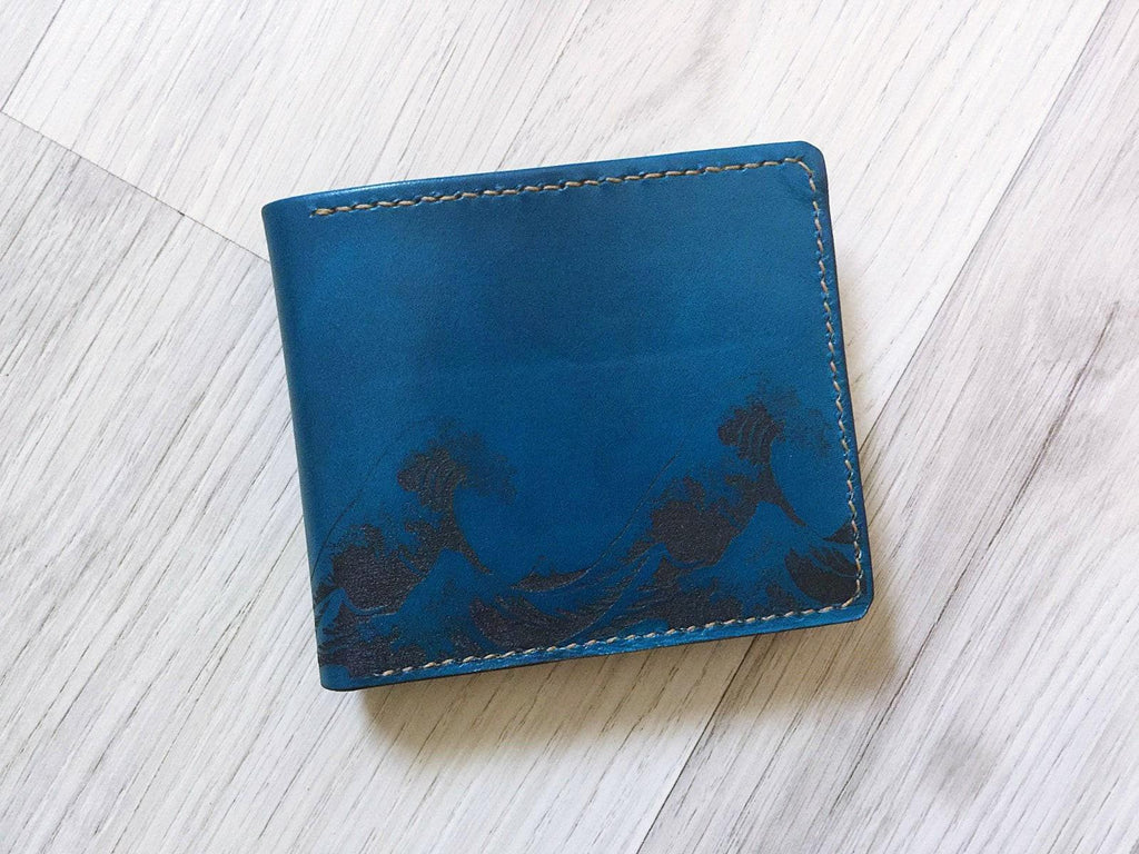 Hokusai Wave Leather Bifold Wallet: Personalized Japanese Gift