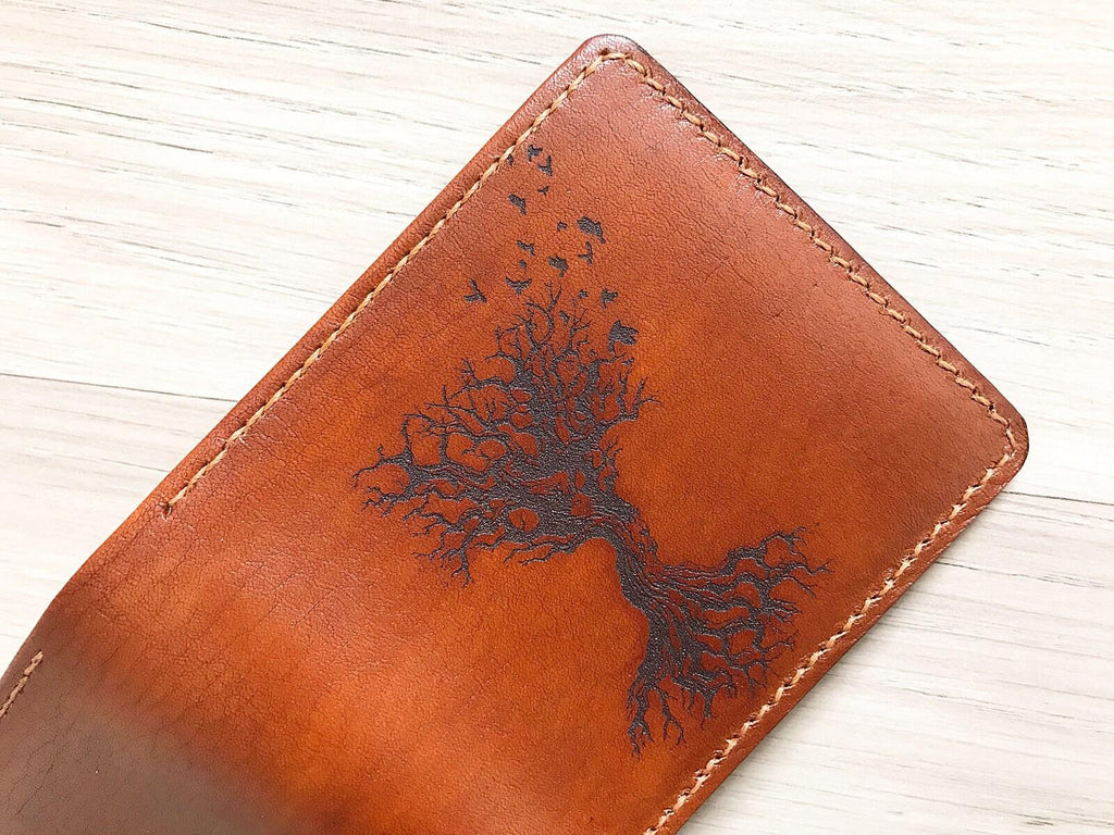Handmade Leather Tree Wallet: Personalized Bifold Wallet for Men